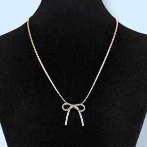 V. Avon Flat Link Chain Bow Necklace